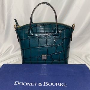 Dooney & Bourke Purse
